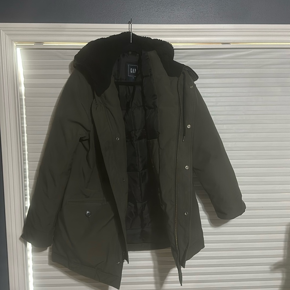 GAP men’s parka